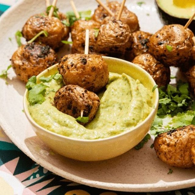 Avokado Ezmesi ve Fırın Patates